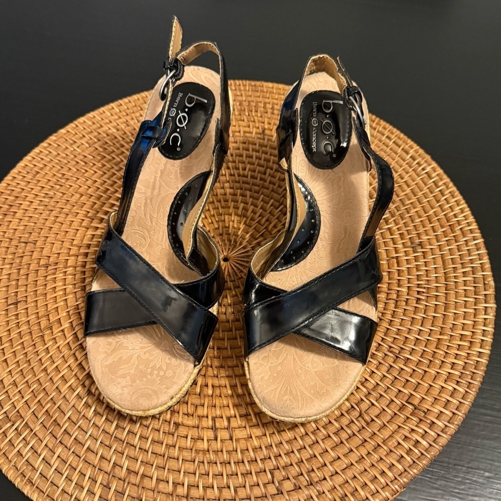 B.O.C.‎ Born Concept Wedge Sandals Women’s Size 7/38 EI